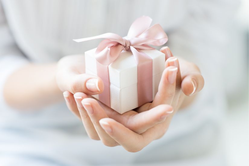 Silver Wedding Gifts & Wedding Anniversary Coins